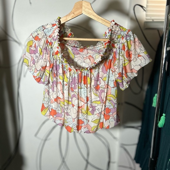 Free People Tops - Free People Bubble Hem Boho Off Shoulder Crop Light Floral Top Smocked XSmall